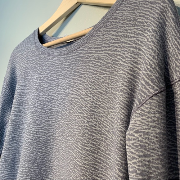 LULULEMON | Long Sleeve Active Top - Picture 2 of 11